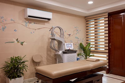 Dr. Kiran Sethi’s Isya Aesthetics