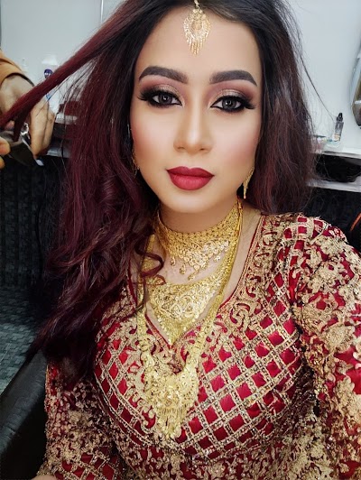 Makeup Artist Arif- Makeup Academy-Makeup Artist Educator-Destination Wedding-Professional Makeup Artist In Andheri West